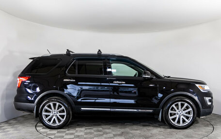 Ford Explorer VI, 2017 год, 2 499 000 рублей, 4 фотография