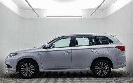 Mitsubishi Outlander III рестайлинг 3, 2022 год, 2 385 000 рублей, 2 фотография