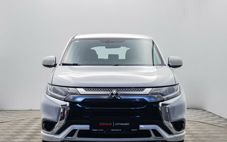 Mitsubishi Outlander III рестайлинг 3, 2022 год, 2 385 000 рублей, 8 фотография