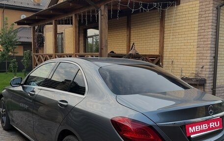 Mercedes-Benz C-Класс, 2018 год, 3 500 000 рублей, 5 фотография