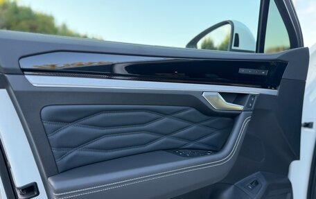 Volkswagen Touareg III, 2024 год, 12 400 000 рублей, 11 фотография