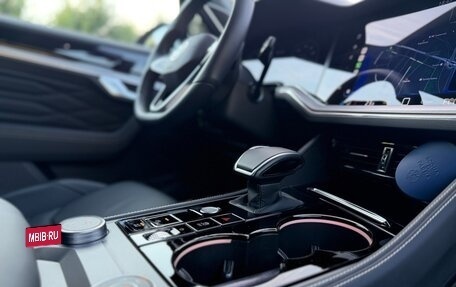 Volkswagen Touareg III, 2024 год, 12 400 000 рублей, 20 фотография