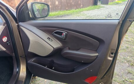 Hyundai ix35 I рестайлинг, 2015 год, 1 490 000 рублей, 16 фотография