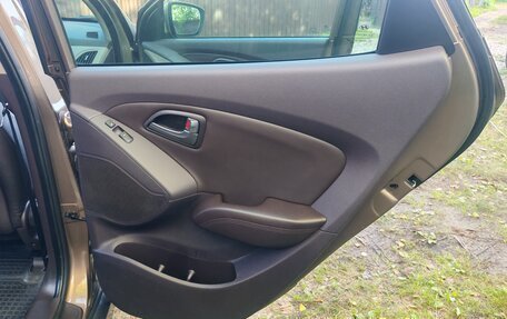 Hyundai ix35 I рестайлинг, 2015 год, 1 490 000 рублей, 18 фотография