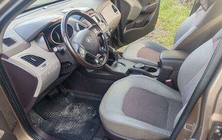 Hyundai ix35 I рестайлинг, 2015 год, 1 490 000 рублей, 26 фотография