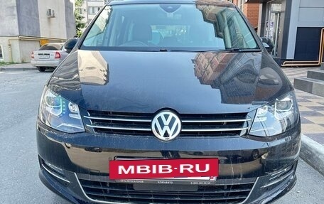 Volkswagen Sharan II, 2016 год, 1 950 000 рублей, 2 фотография