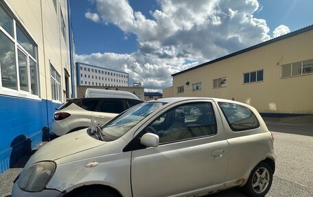 Toyota Yaris I рестайлинг, 2000 год, 199 999 рублей, 4 фотография