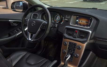 Volvo V40 Cross Country I, 2017 год, 1 780 000 рублей, 9 фотография