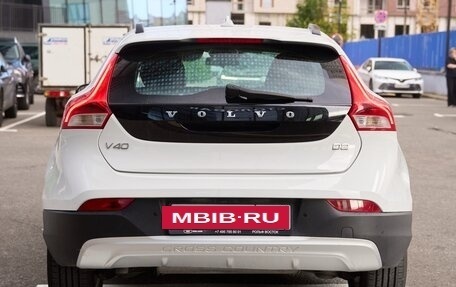 Volvo V40 Cross Country I, 2017 год, 1 780 000 рублей, 3 фотография