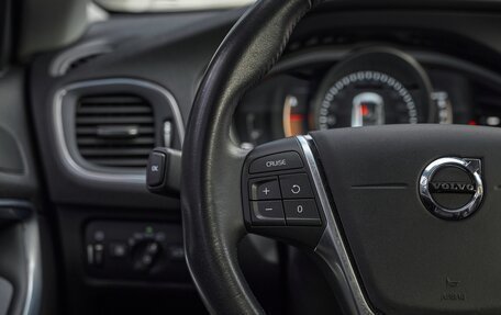 Volvo V40 Cross Country I, 2017 год, 1 780 000 рублей, 16 фотография