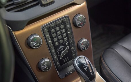 Volvo V40 Cross Country I, 2017 год, 1 780 000 рублей, 18 фотография