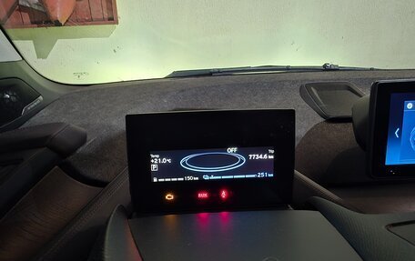 BMW i3 I01 рестайлинг, 2018 год, 2 500 000 рублей, 6 фотография