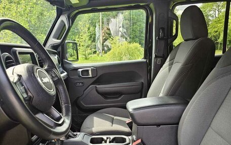 Jeep Wrangler, 2023 год, 5 900 000 рублей, 13 фотография