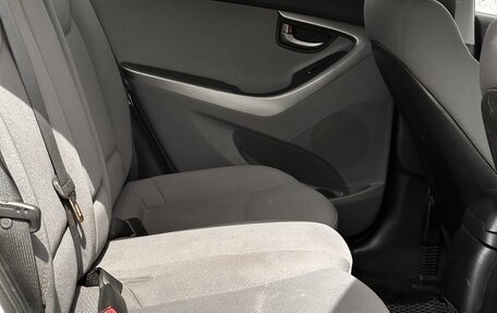 Hyundai Elantra V, 2015 год, 990 000 рублей, 13 фотография