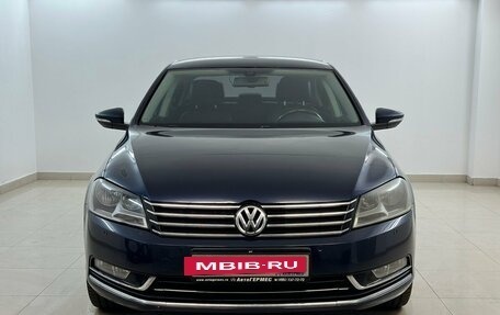Volkswagen Passat B7, 2011 год, 890 000 рублей, 2 фотография