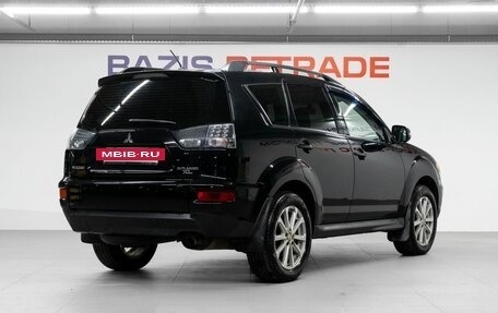 Mitsubishi Outlander III рестайлинг 3, 2011 год, 1 050 000 рублей, 6 фотография