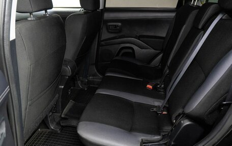 Mitsubishi Outlander III рестайлинг 3, 2011 год, 1 050 000 рублей, 15 фотография