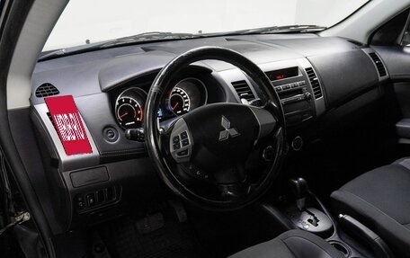 Mitsubishi Outlander III рестайлинг 3, 2011 год, 1 050 000 рублей, 10 фотография