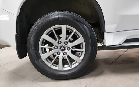 Mitsubishi Pajero Sport III рестайлинг, 2018 год, 2 699 000 рублей, 9 фотография