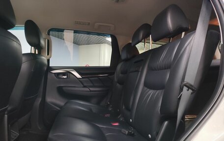 Mitsubishi Pajero Sport III рестайлинг, 2018 год, 2 699 000 рублей, 11 фотография