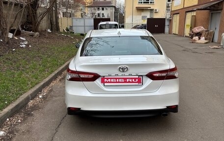 Toyota Camry, 2019 год, 2 850 000 рублей, 3 фотография