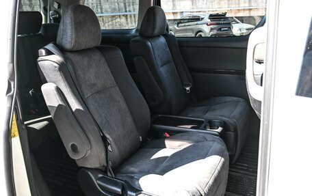 Toyota Vellfire I, 2013 год, 1 844 000 рублей, 9 фотография
