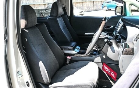 Toyota Vellfire I, 2013 год, 1 844 000 рублей, 10 фотография