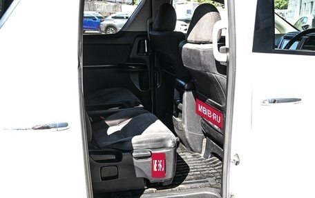 Toyota Vellfire I, 2013 год, 1 844 000 рублей, 12 фотография