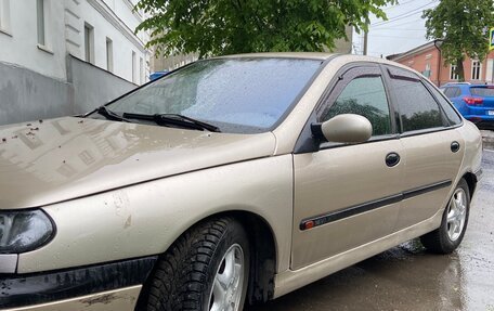 Renault Laguna II, 1999 год, 100 000 рублей, 1 фотография