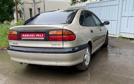 Renault Laguna II, 1999 год, 100 000 рублей, 12 фотография