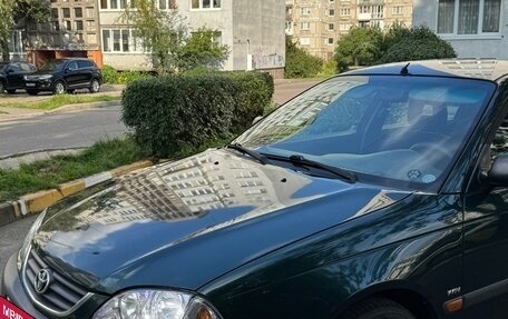 Toyota Avensis III рестайлинг, 2000 год, 460 000 рублей, 3 фотография
