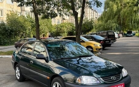 Toyota Avensis III рестайлинг, 2000 год, 460 000 рублей, 1 фотография