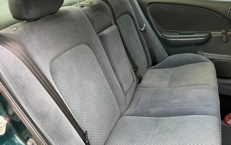 Toyota Avensis III рестайлинг, 2000 год, 460 000 рублей, 24 фотография