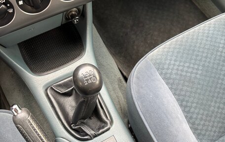 Toyota Avensis III рестайлинг, 2000 год, 460 000 рублей, 34 фотография