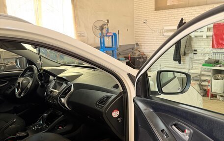 Hyundai ix35 I рестайлинг, 2011 год, 1 100 000 рублей, 9 фотография