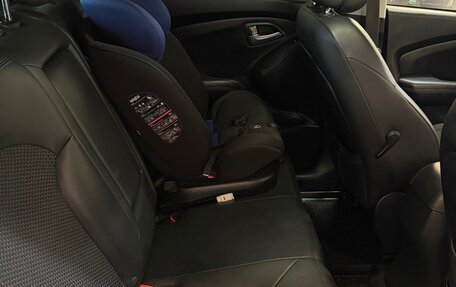 Hyundai ix35 I рестайлинг, 2011 год, 1 100 000 рублей, 11 фотография