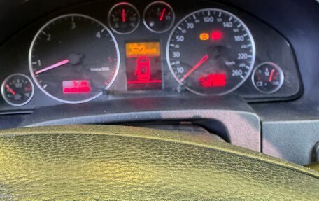 Audi A6, 1998 год, 550 000 рублей, 2 фотография