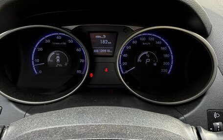 Hyundai ix35 I рестайлинг, 2010 год, 1 000 000 рублей, 11 фотография