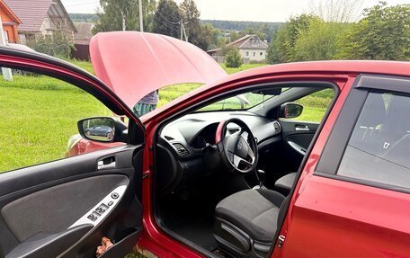 Hyundai Solaris II рестайлинг, 2011 год, 480 000 рублей, 13 фотография