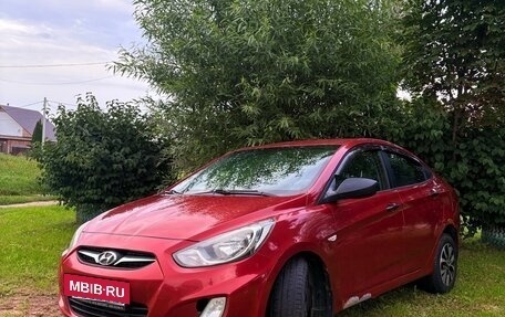 Hyundai Solaris II рестайлинг, 2011 год, 480 000 рублей, 5 фотография