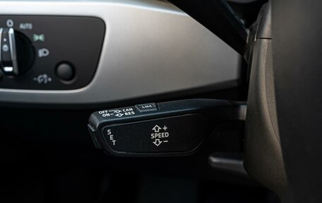 Audi A4, 2018 год, 2 330 000 рублей, 16 фотография
