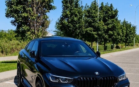 BMW X6, 2021 год, 9 000 000 рублей, 2 фотография