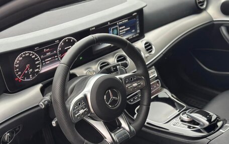 Mercedes-Benz E-Класс, 2018 год, 3 000 000 рублей, 8 фотография