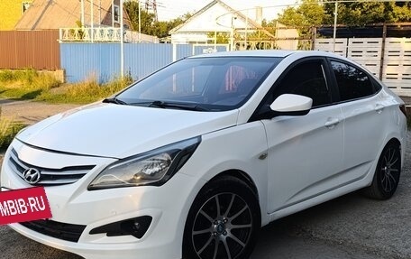 Hyundai Solaris II рестайлинг, 2016 год, 860 000 рублей, 12 фотография