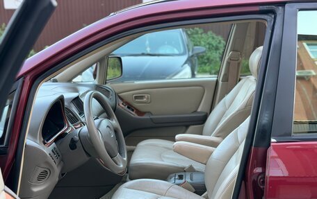 Lexus RX IV рестайлинг, 1999 год, 625 000 рублей, 17 фотография