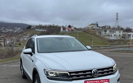 Volkswagen Tiguan II, 2019 год, 2 700 000 рублей, 2 фотография