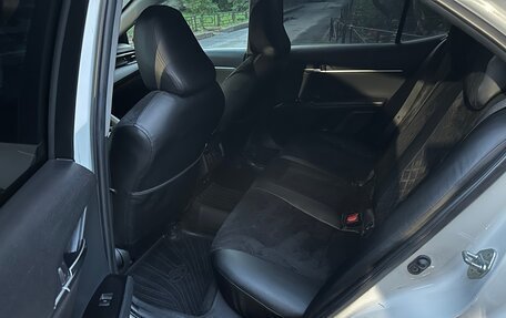 Toyota Camry, 2021 год, 1 900 000 рублей, 6 фотография