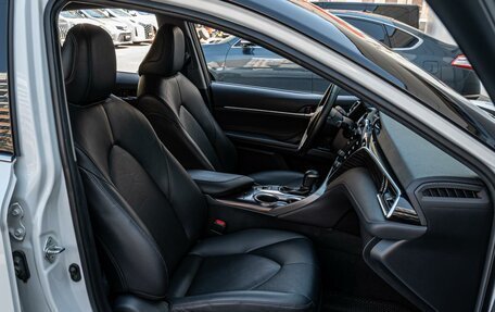 Toyota Camry, 2020 год, 2 830 000 рублей, 8 фотография