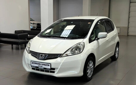 Honda Fit III, 2012 год, 860 000 рублей, 6 фотография