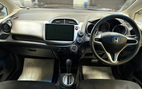 Honda Fit III, 2012 год, 860 000 рублей, 11 фотография